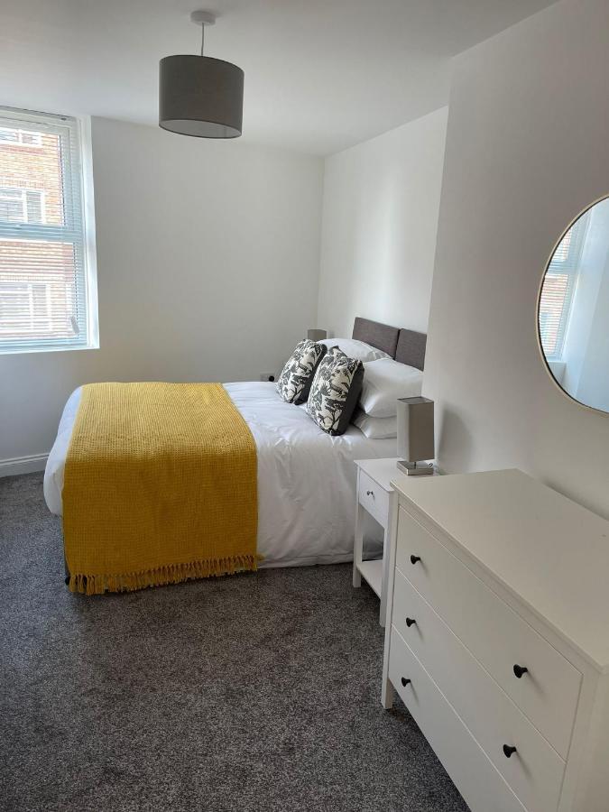 Brand New Montrouge Apartments - Perfect Location!! 포츠머스 외부 사진